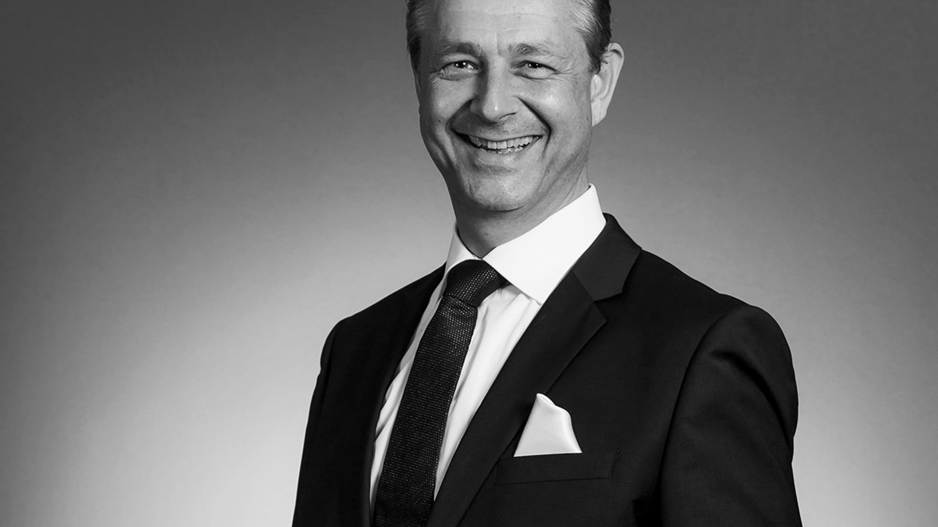sven-lehmann_direktor-a-ja-zu-rich-c-a-ja-resort-und-hotel-gmbh_zugesch.jpg sven-lehmann_direktor-a-ja-zu-rich-c-a-ja-resort-und-hotel-gmbh_zugesch.jpg
