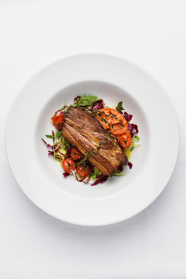 Kalbsbrust mit geräucherten und konfierten Tomaten