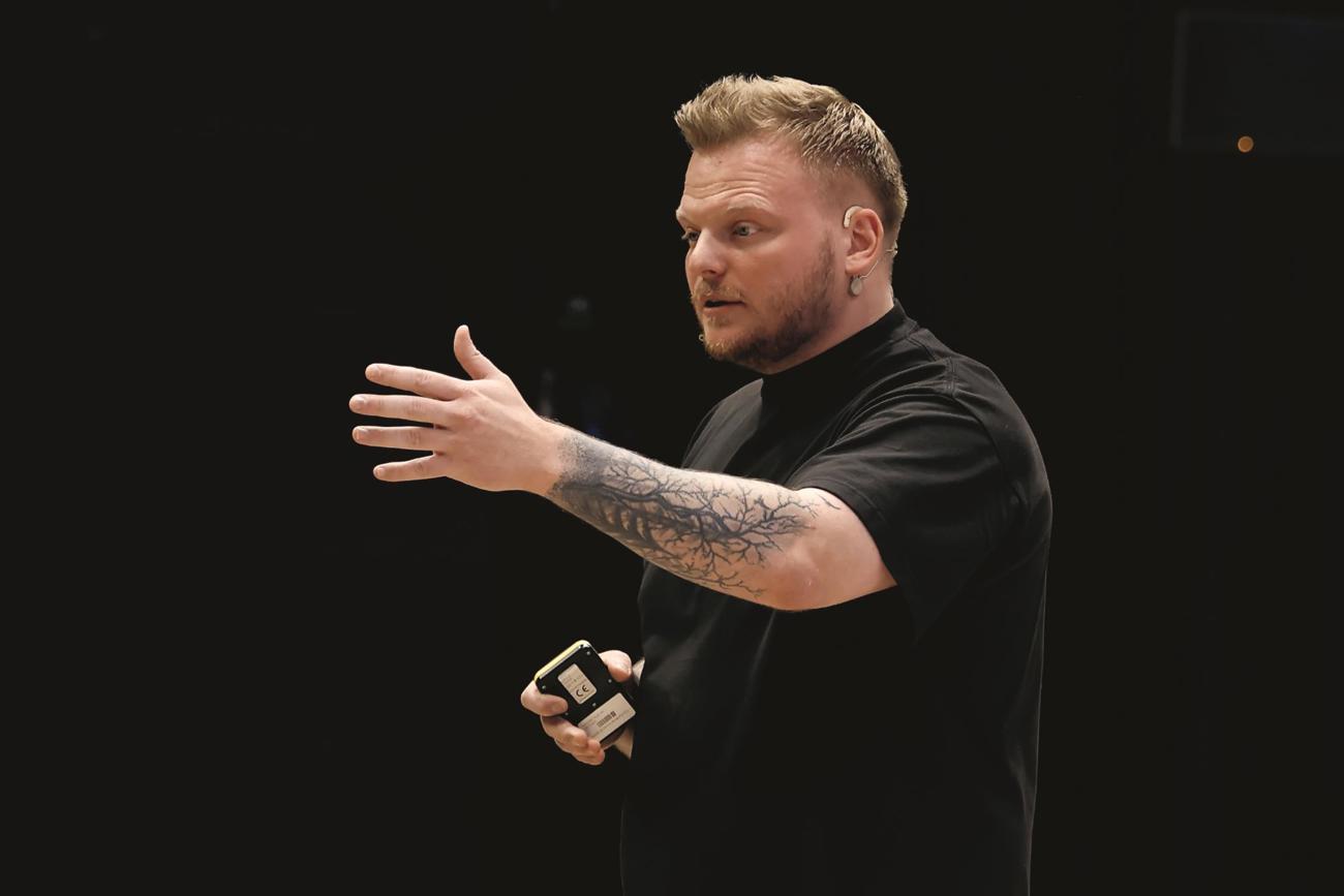 «Hunger»: In Rasmus Munks immersivem Restaurant werden dem Gast ungewohnte Emotionen zugemutet. «Hunger»: In Rasmus Munks immersivem Restaurant werden dem Gast ungewohnte Emotionen zugemutet.