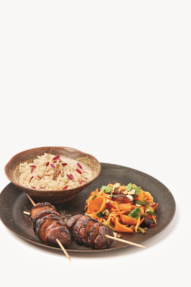 Som Tam aus Rüebli, Kohlrabi statt Papaya und Birnell statt Palmzucker Som Tam aus Rüebli, Kohlrabi statt Papaya und Birnell statt Palmzucker